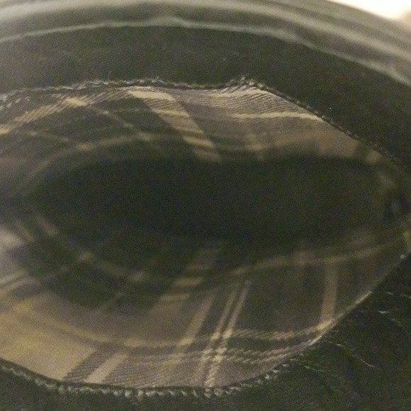 Aquatalia black leather ankle boot. - Picture 5 of 5